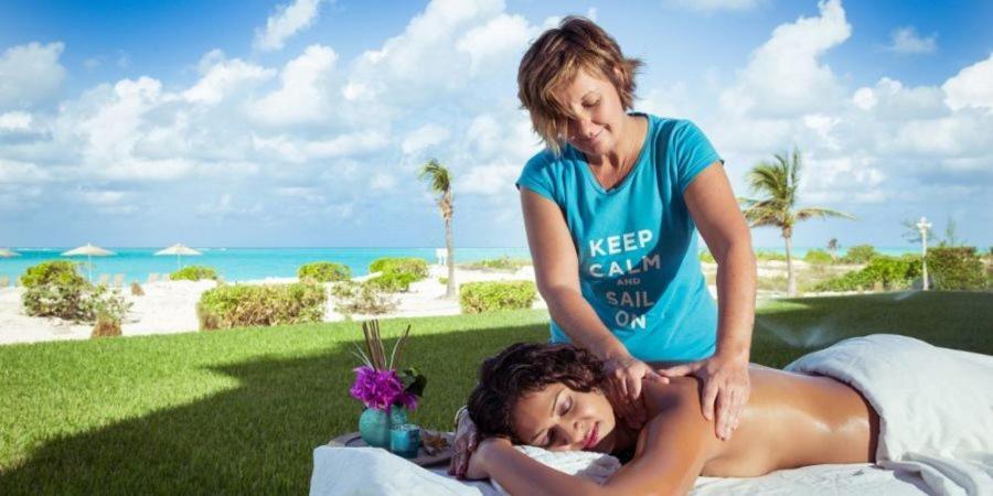 The Tuscany On Grace Bay Eksteriør billede